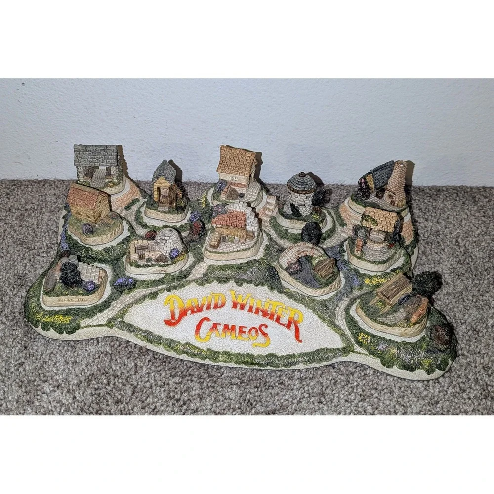 David Winter Cameos Diorama Collections Village House Display Great Britain 1991